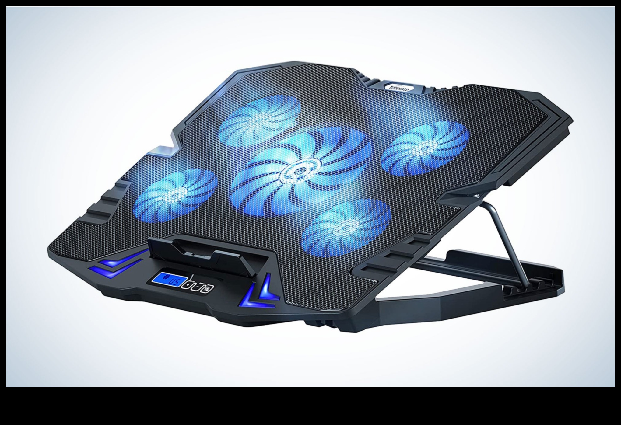 נוחות קירור: מאווררים ופדים למניעת התחממות יתר של מחשב נייד