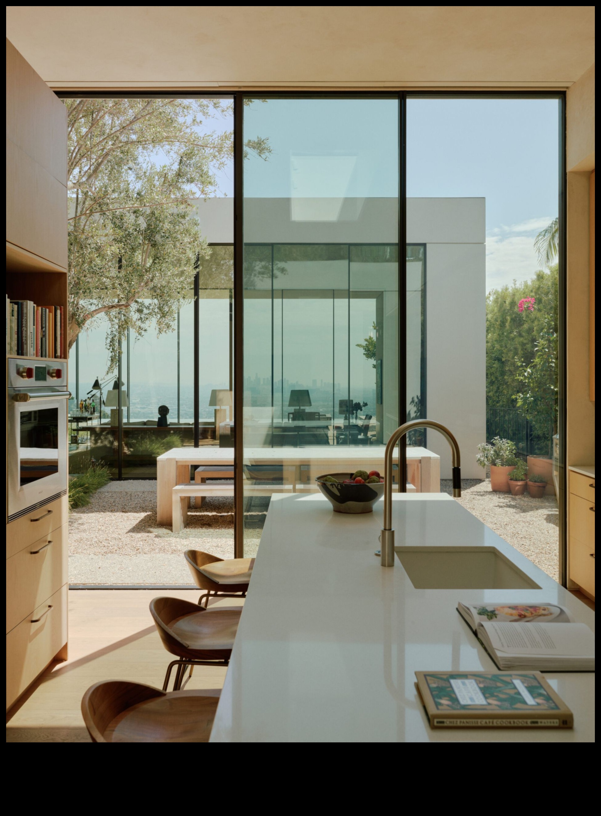 מגמות עיצוב מארזים ממסגרות באוויר הפתוח ועד יצירות מופת מינימליסטיות 1 מגמות עיצוב מארזים: ממסגרות באוויר הפתוח ועד ליצירות מופת מינימליסטיות